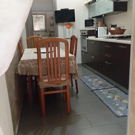 Mely House Messina